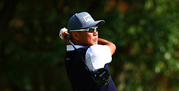 国内シニアツアーで塚田好宣選手が今季2勝目! 安心感のある14本のPINGのクラブ
