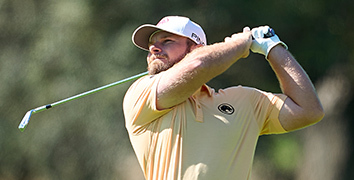 タイレル・ハットン選手がアイアンコンボセッティングで優勝!